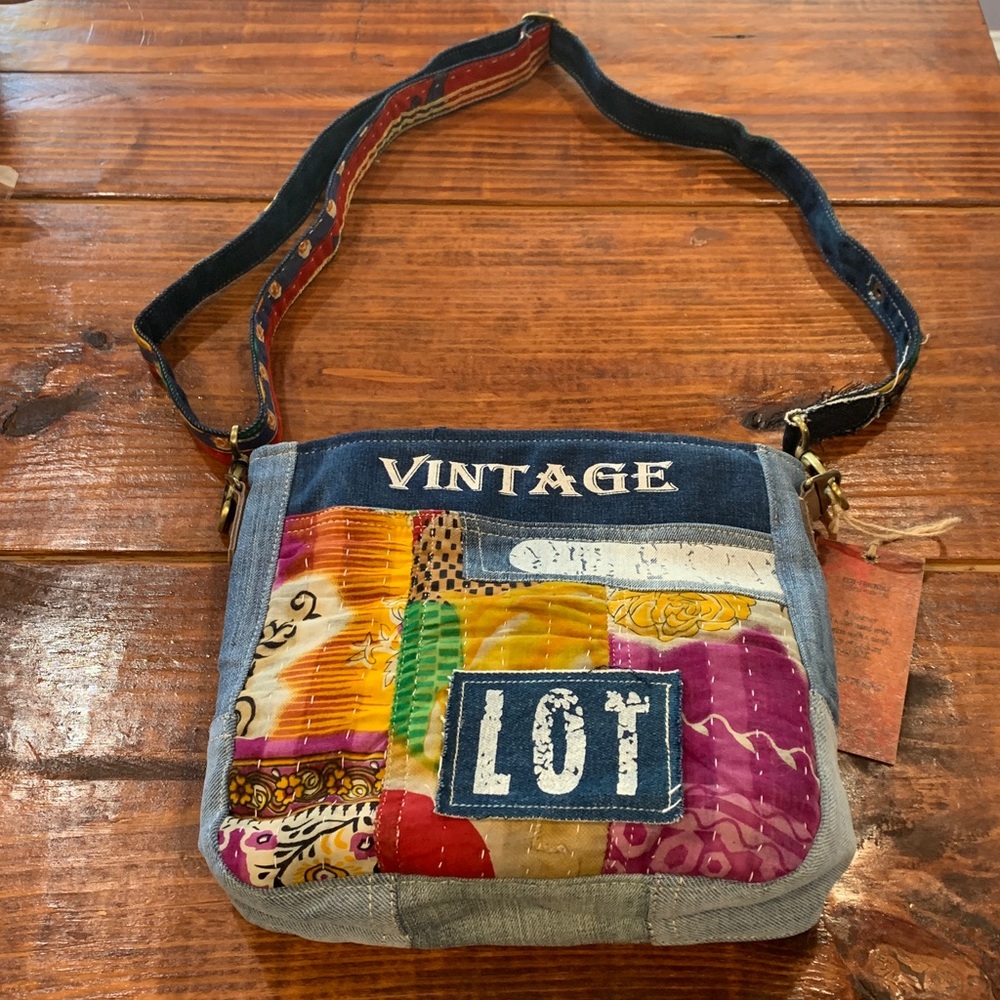 TRAVELTELI Daisy Patchwork Chic Crossbody Bag